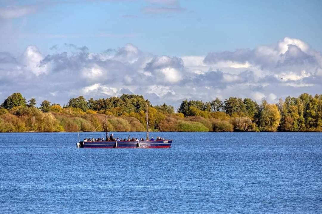 Seeliebe, 300 Meter Zum Wasser, Mit Terrasse Und Garten Lembruch Exteriör bild
